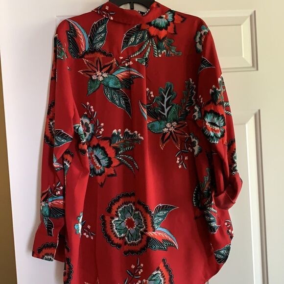 Madison curvy 2X top - Picture 2 of 7